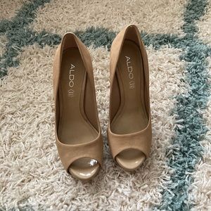 Tan Heels!